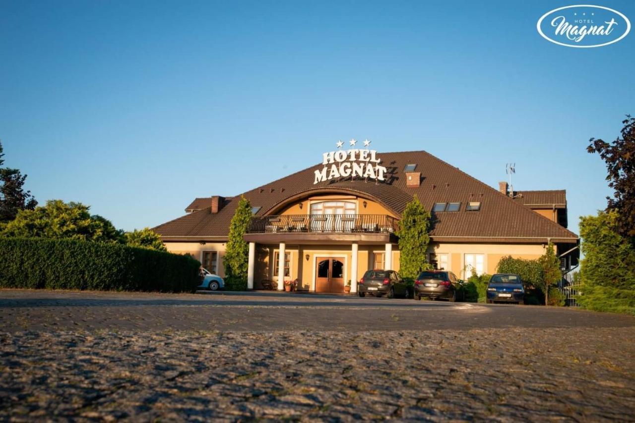 Hotel Magnat Слупца Екстер'єр фото
